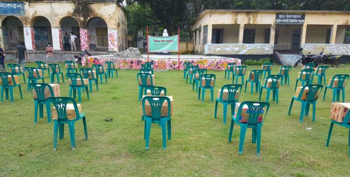 নড়াইলে ৫০ সাংস্কৃতিক কর্মীকে ঈদ উপহার